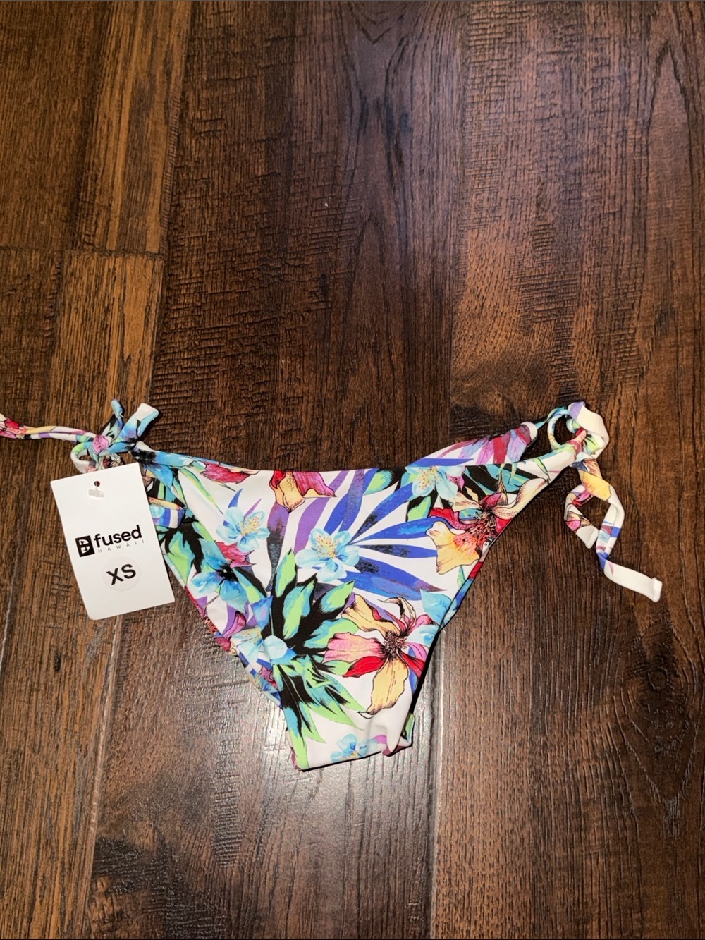 NWT Fused Hawaii Aloha Bikini Bottoms Floral Scrunch Tie Side XS